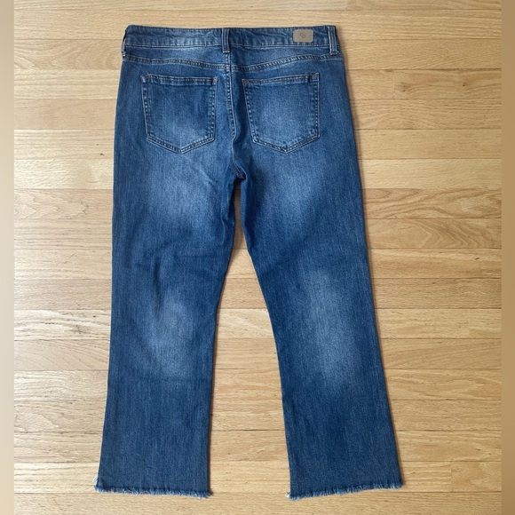 Celebrity Pink Mid-Rise Raw Hem Crop Jeans Size 11 / 30 in Excellent Condition - Picture 7 of 13